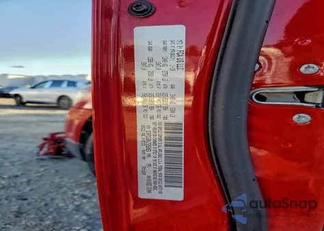 2018 Dodge Journey Crossroad z USA, uszkodzony, nr VIN 3C4PDCGBXJT252063